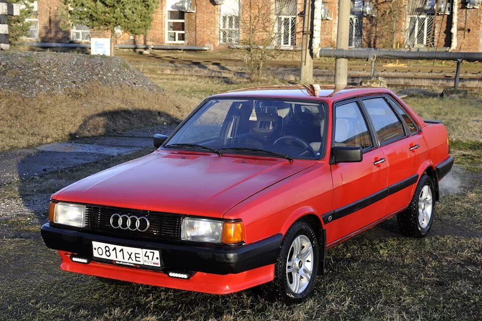 Audi 80 b2 2 дверный седан. Audi 80 b2. Ауди 80 quattro 1986. Audi 80 b2 1983. Audi 80 b2.