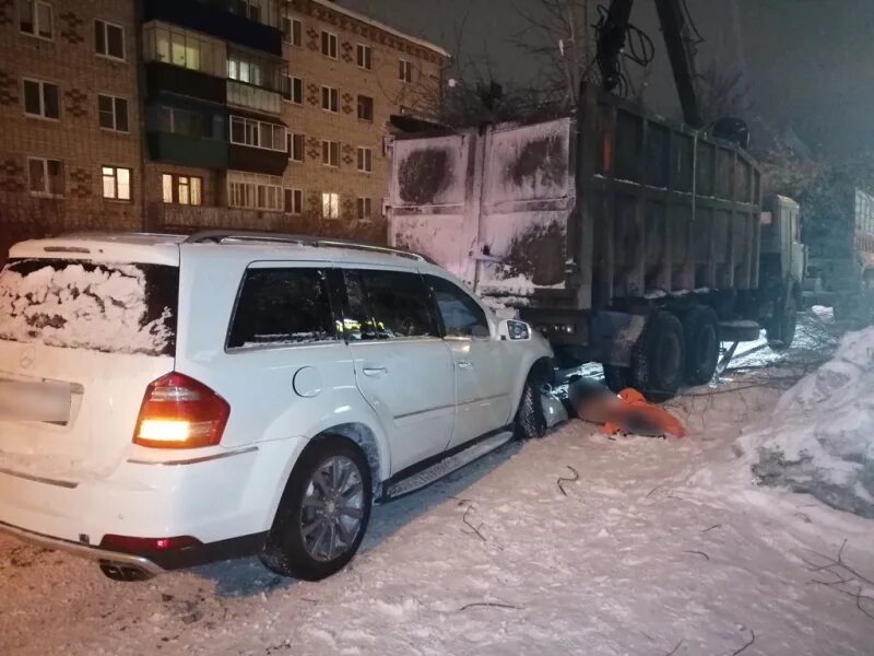 Подслушано в белорецке в контакте. Авария в Белорецке Мерседес. Подслушано в Белорецке происшествия. Авария в Белорецке на Косоротова. Подслушано Белорецк аварии.