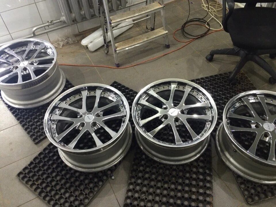 Weds kranze vishunu r17. Weds madmaster. Weds kranze cerberus r17 4x114. Weds farmas r17. Диски weds kranze.