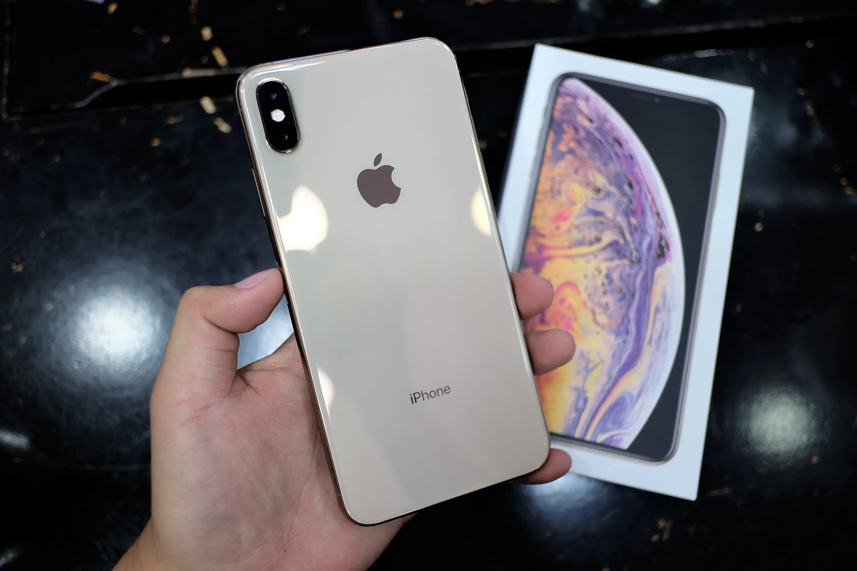 Цена айфон 10 про макс 256гб. Айфон XS Max белый. Iphone XS Max Silver. Айфон XS Макс 256 ГБ Silver серебристый. Iphone XS Max 256 белый.