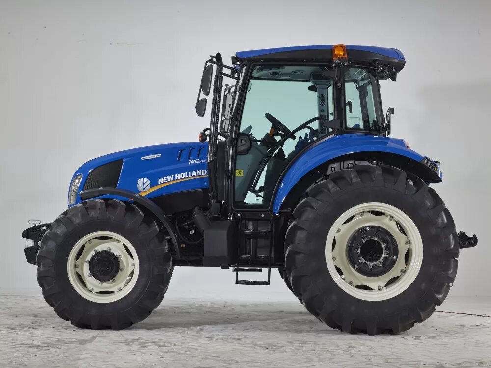 Т-28 трактор. Интегральный трактор лтз т-5. Т-60 трактор гусеничный. Гусеничный трактор алттрак т-501. Трактор т 5.