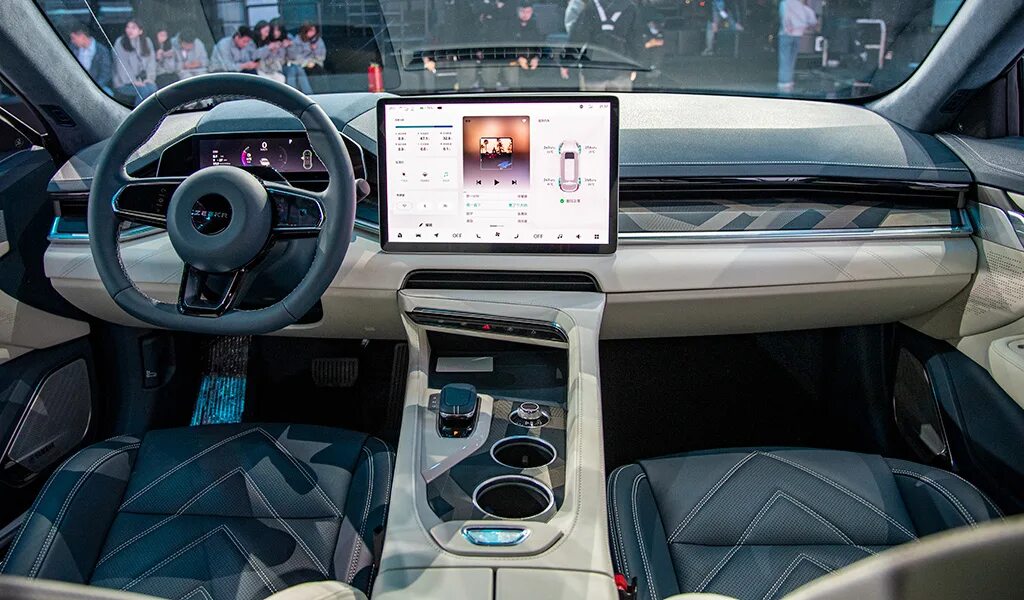 Зикр 001 отзывы владельцев. Электромобиль zeekr 001. geely zeekr 001. geely zeekr 2025. китайский электрокар zeekr 001.
