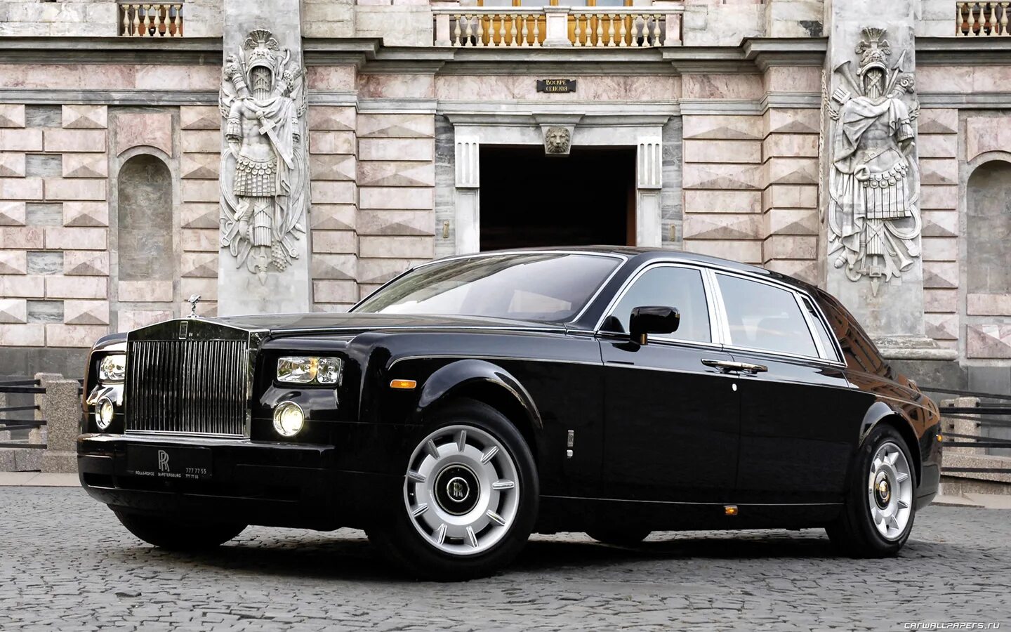 1 rolls royce. Роллс Ройс Фантом 2003. Rolls Royce Phantom 2005. Rolls Royce Phantom 2007. Rolls Royce Phantom 7.