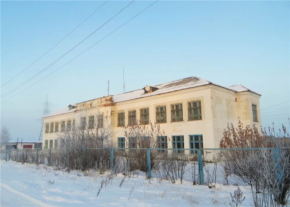 Карпинск улица почтамтская. Почтамтская 29 карпинск. Карпинск , ул. Почтамтская карпинск. Карпинск , ул.