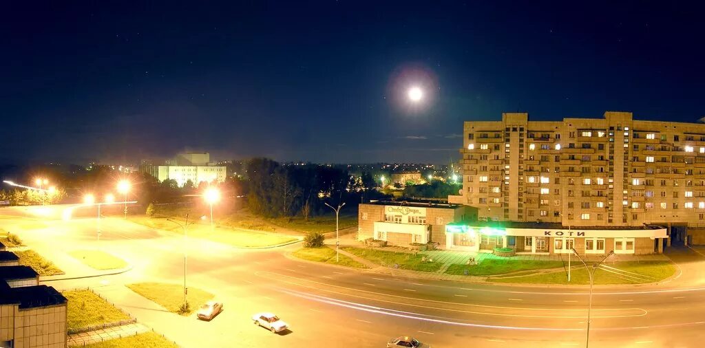 Ночной город Комсомольск на Амуре. Комсомольск на Амуре ночной городок. Проспект Первостроителей Комсомольск-на-Амуре. Первостроителей 21 Комсомольск. Еркц комсомольск на амуре передать