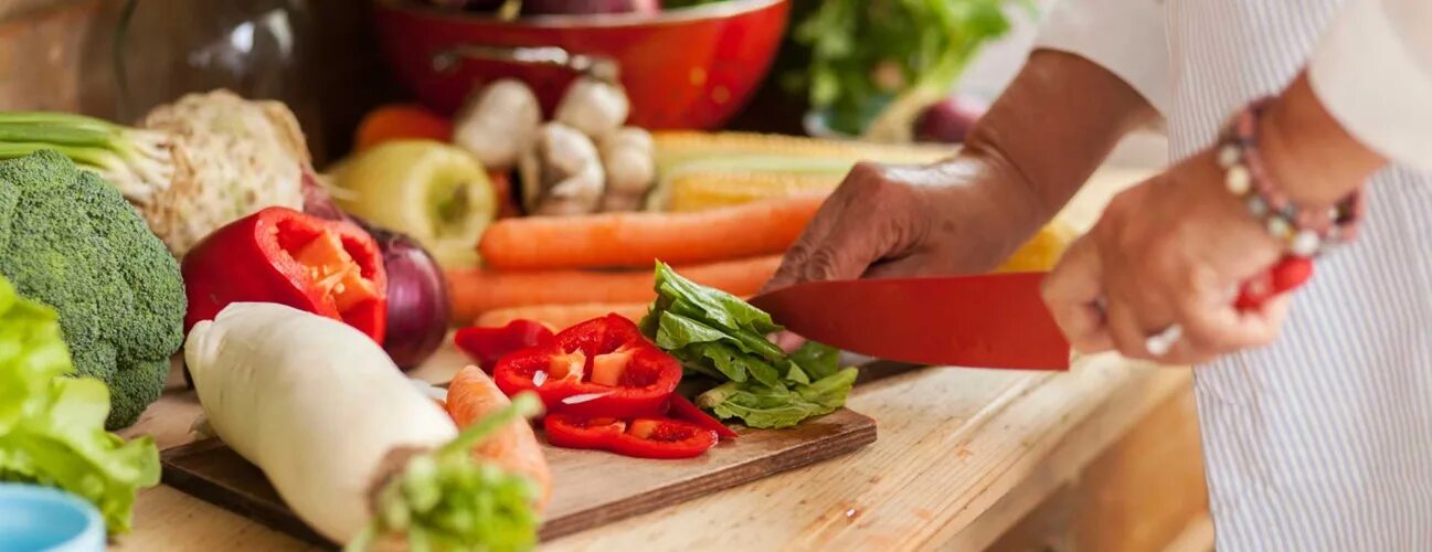 Cut vegetables. Vegetables in her. A picture of Cutting Vegetables. Vegetables in she.