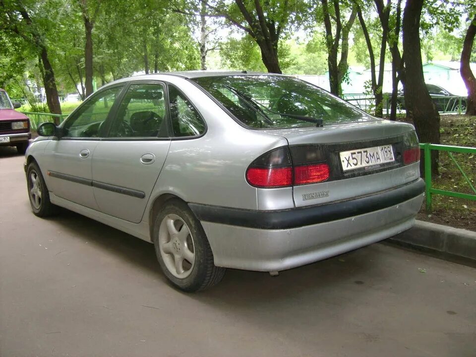 Лагуна 1995. Рено лагуна 1 1995. рено лагуна 1995г. рено лагуна универсал 1995. ренаульт 1995.