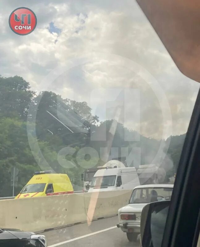 Чп сочи 24. Скорая помощь сочи фото. Авария на краснодонской сочи. Чп сочи 24. Сводка чп по сочи за 10.