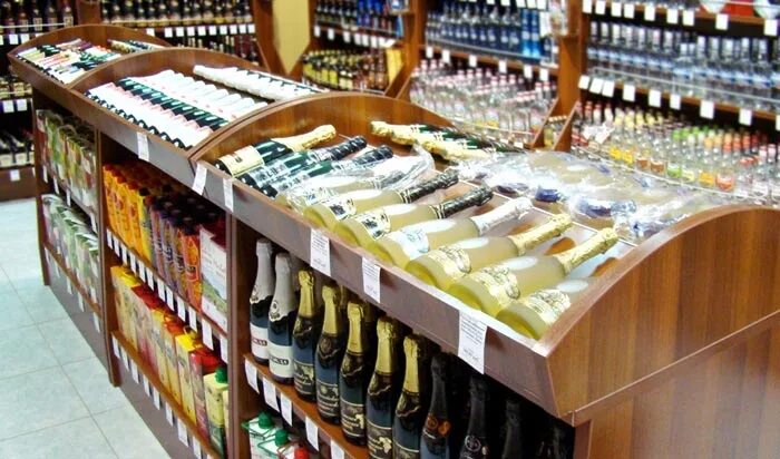 Красное и белое магазин внутри. Красное белое владикавказ. Красное и белое магазин внутри. Красное белое внутри. Красное и белое магазин внутри.