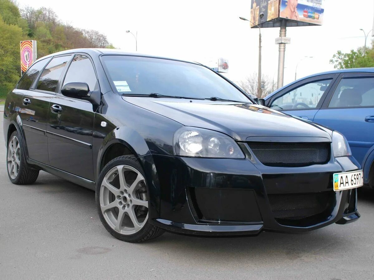 Тюнинг лачетти универсал. Chevrolet Lacetti универсал Tuning. Тюнингованный Chevrolet Lacetti. Тюнингованные Шевроле Лачетти седан. Chevrolet Lacetti хэтчбек Tuning.