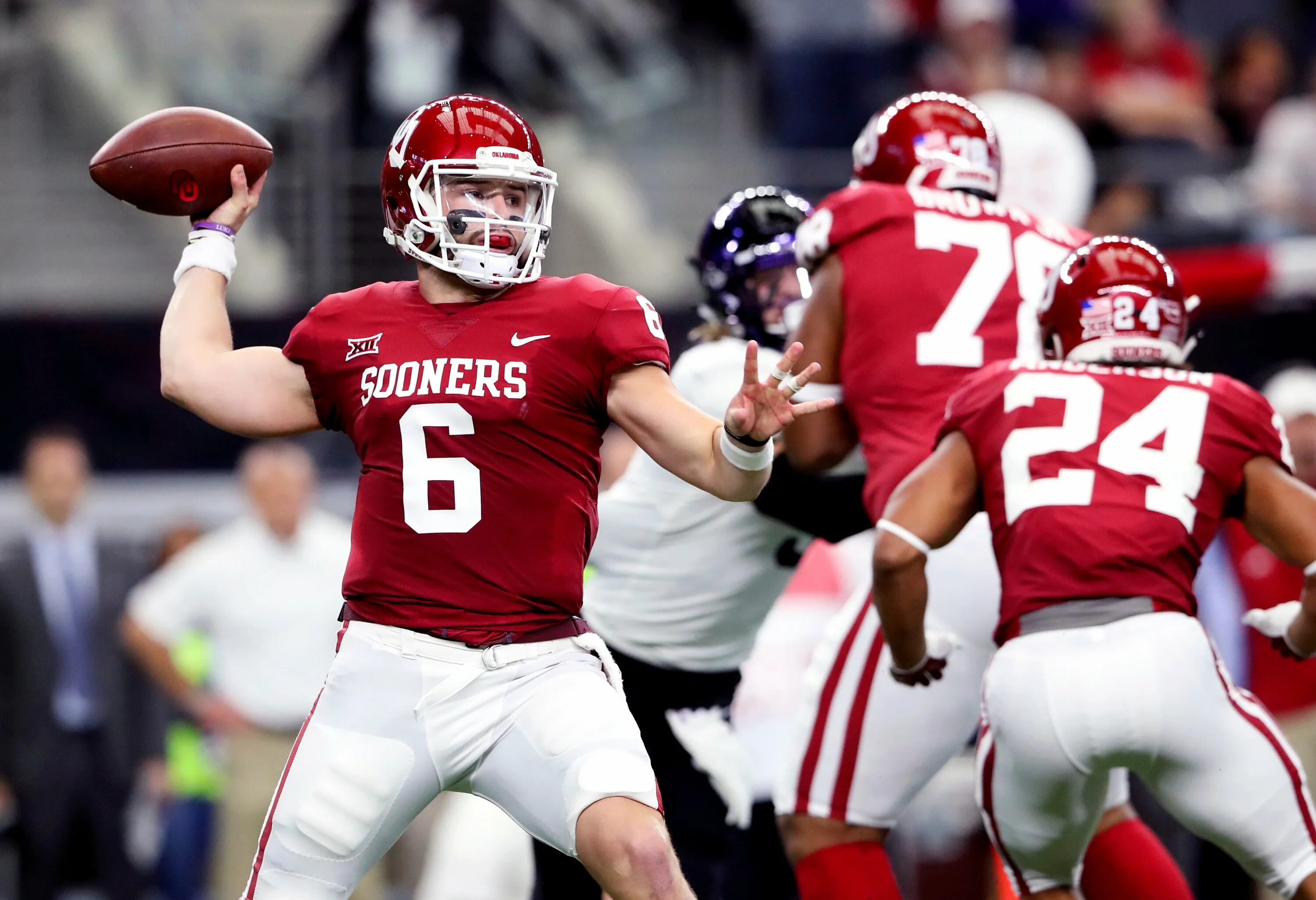 They playing football at the institute. Американский футбол колледж. NCAA American Football. ESPN College Football. College Football playoff pairings.