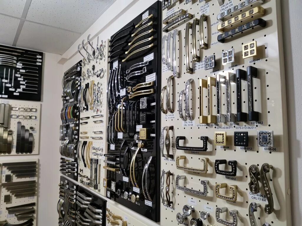 магазин мебельной фурнитуры. магазин кухонной фурнитуры. мебельная фурнитура в ростове на дону на щербакова. магазин мебельной фурнитуры. тт 710 фурнитура.