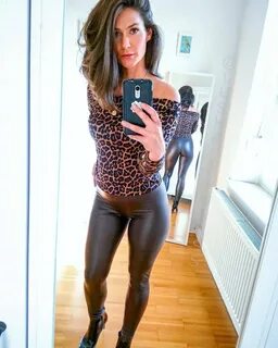 Milf in leggings