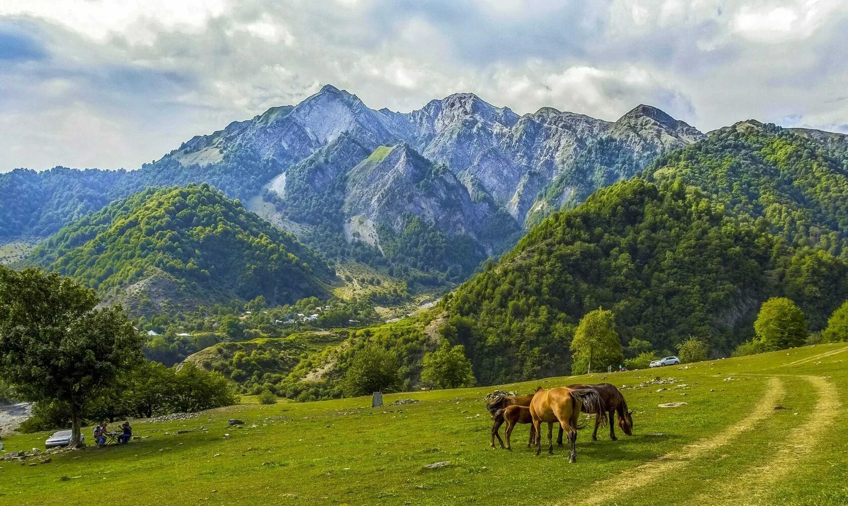 Природа Габала Азербайджан. Горы Азербайджана Габала. Природа Азербайджана Qax. Достопримечательности Габалы Азербайджан. Азербайджан летом