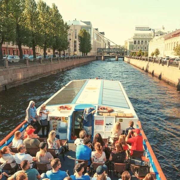 Речной трамвайчик питер. Прогулки по каналам питера. Прогулки по каналам питера. Прогулки по каналам питера. Прогулки по каналам питера.