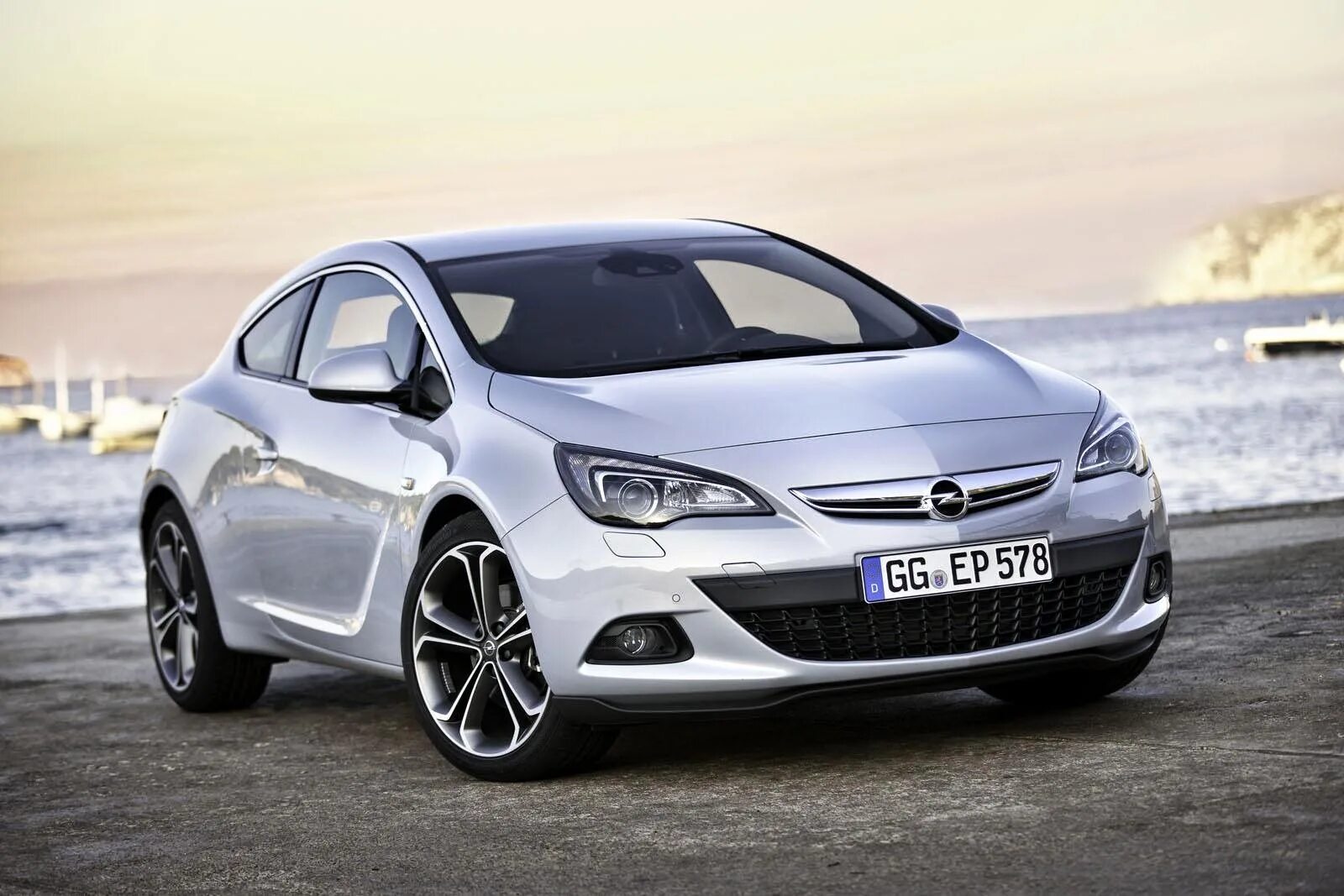 Opel Astra GTC. Opel Astra GTC 2014. Opel Astra GTC 2013. Opel Astra GTC 2020.