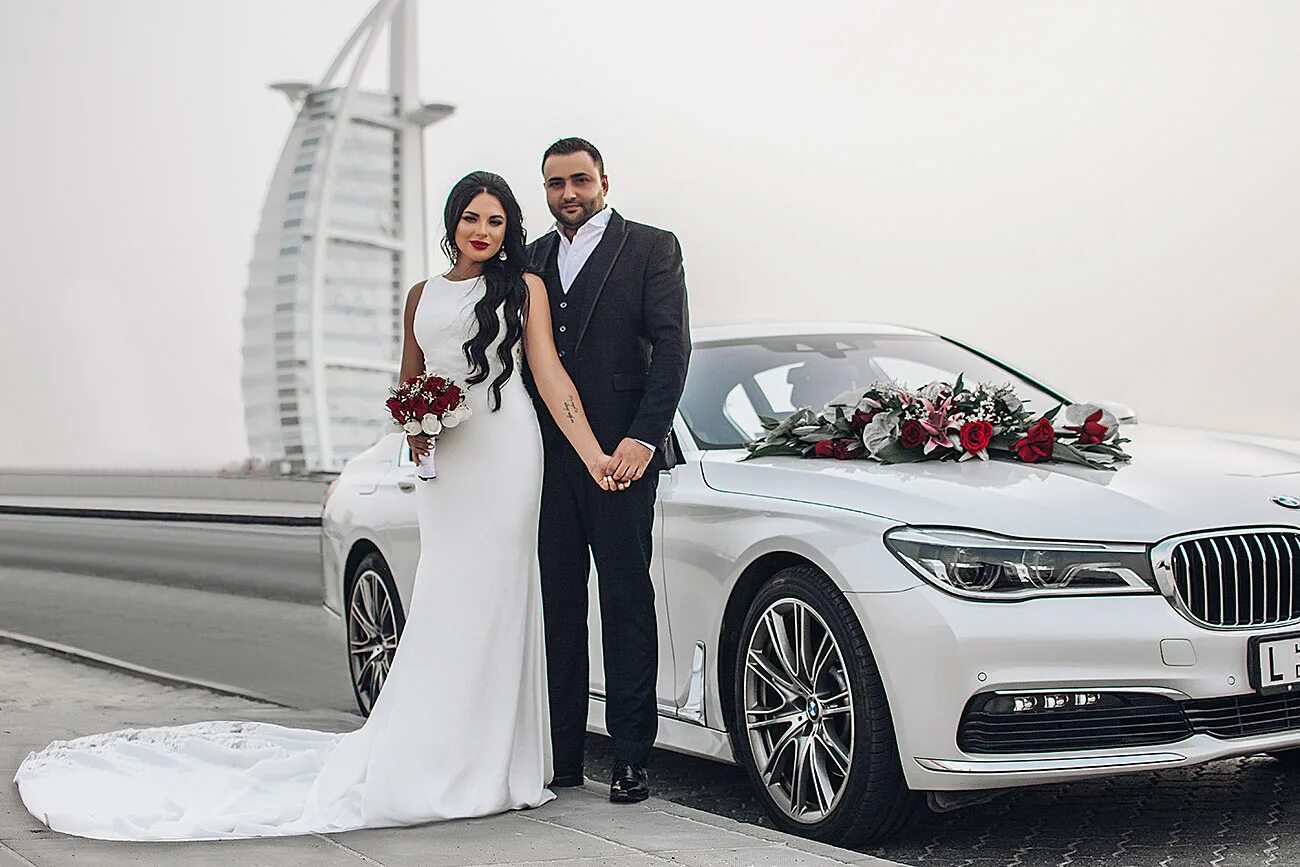 Свадьба в дубае. Свадебная фотосессия в Дубае. Свадьба в Эмиратах. Дубайская свадьба. Невеста Дубай машина.