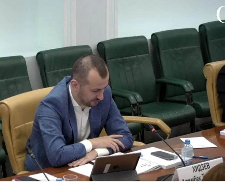 гузер хашукаев. арашуков рауль туркбиевич. игорь маланчук и роман василенко фото. арашуков и канделаки. арашуков и черногоров.