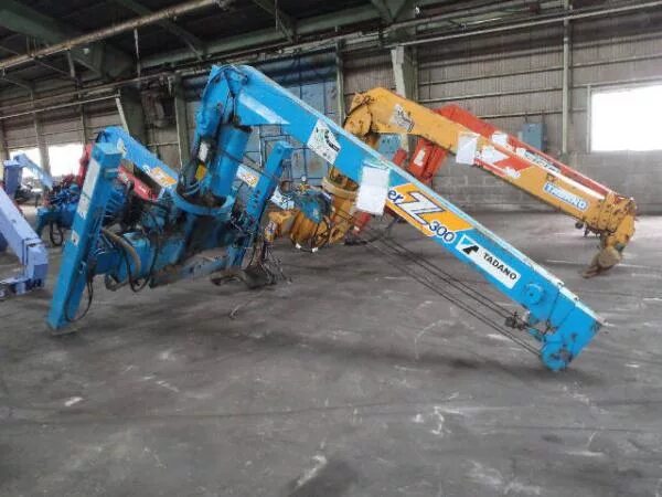 Установку манипулятор б у. Tadano tm-z303. японский манипулятор 1т. марки японских кму. японский кму 3 тонны.