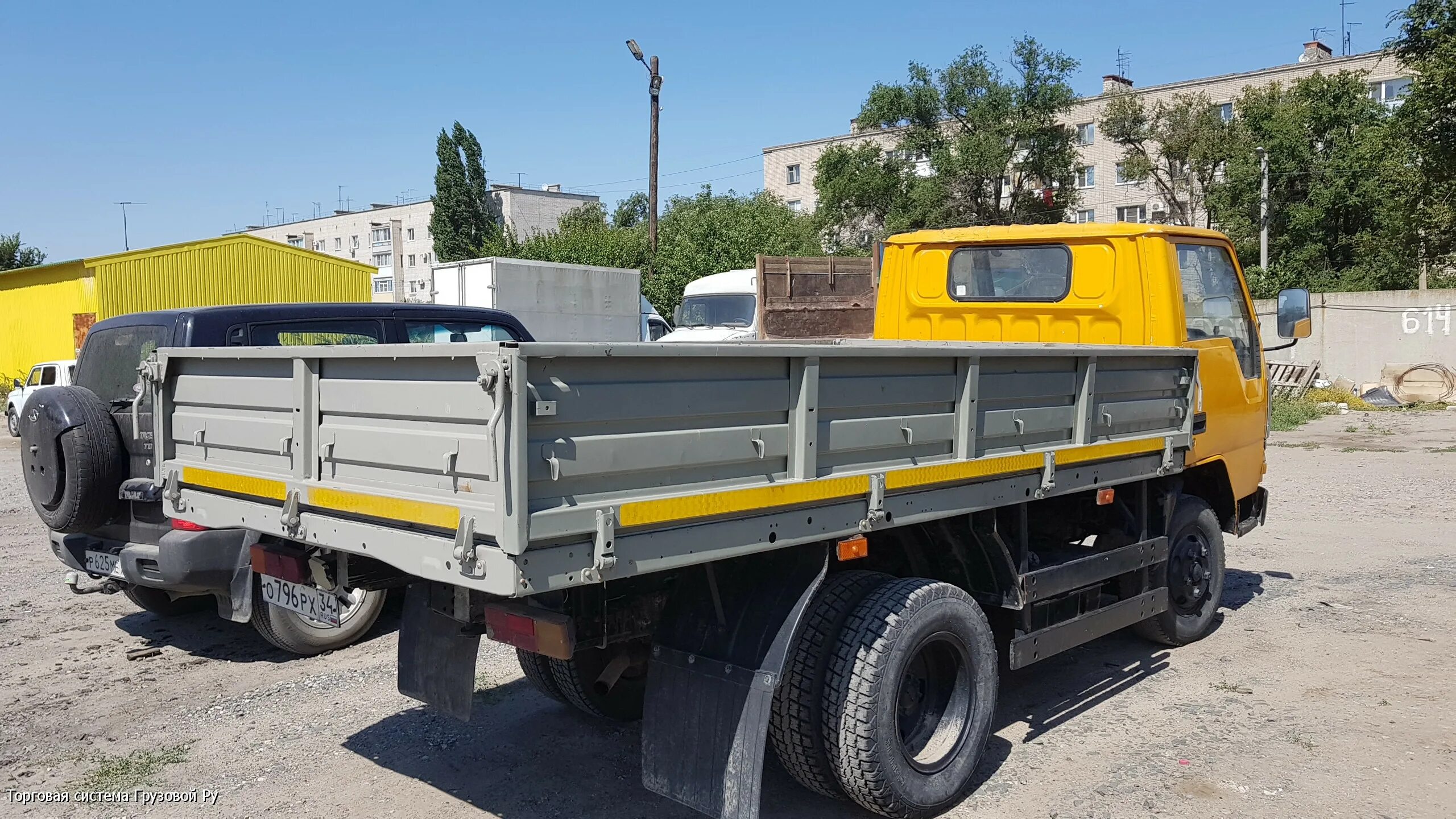 Mitsubishi Fuso грузовой бортовой. Митсубиси Фусо грузовой бортовой 1991. Mitsubishi Canter 2023 бортовой грузовик деревянный. Спецтехника Canter. Продажа грузовиков ру