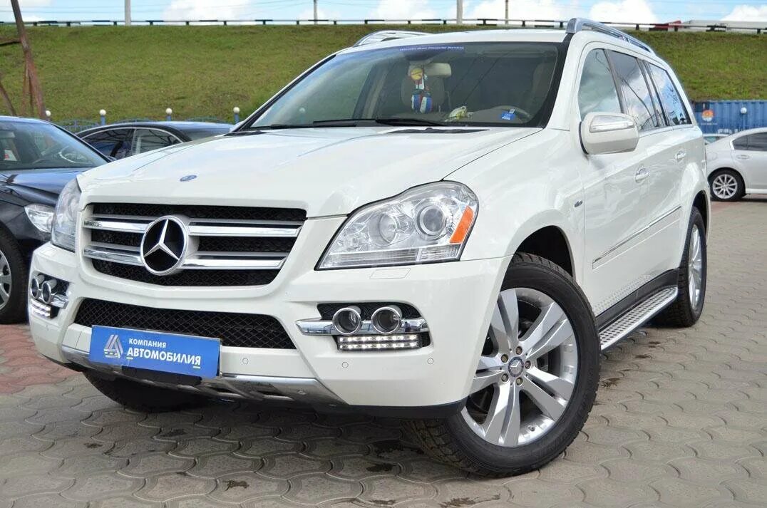 Частные объявления мерседес. CL 350 Мерседес. Mercedes-Benz gl-klasse (x164). Мерседес CL 350 джип. Мерседес джип 2010 года.