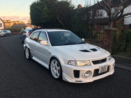 Mitsubishi evolution 5