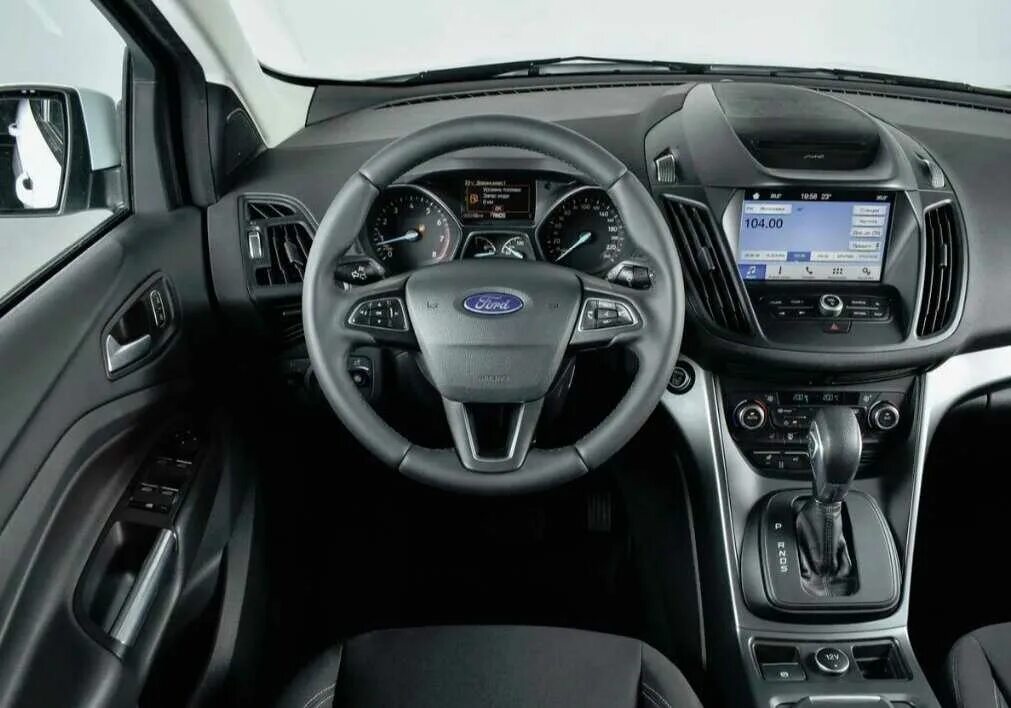 Замена салонного форд куга. Ford Kuga 2.5. Салон Форд Куга 2 Рестайлинг. Форд Куга 2 поколение Рестайлинг. Форд Куга 2. 5 Титаниум.