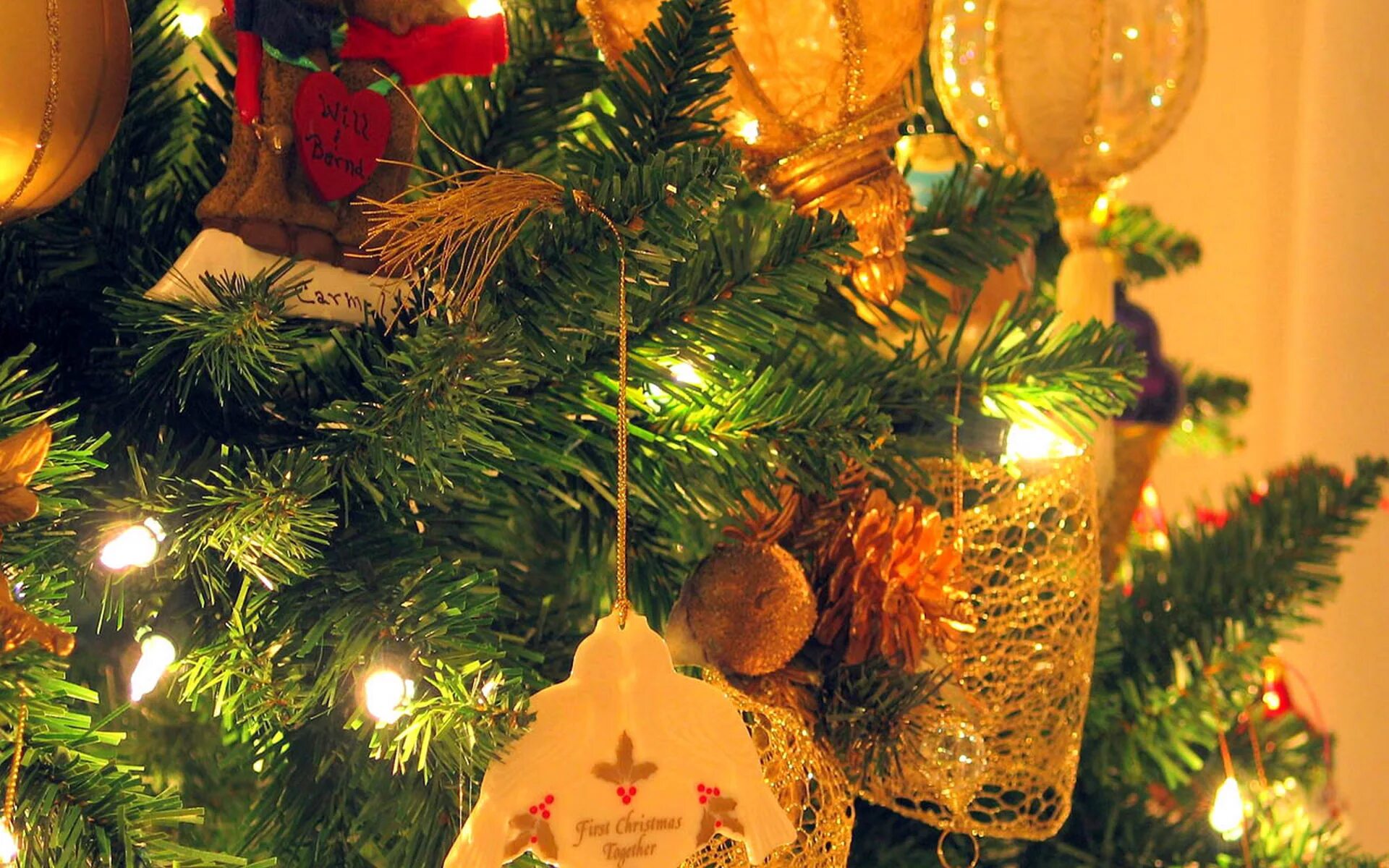 Новый год (праздник). Новогодняя заставка на рабочий стол. Новогодние картинки на рабочий стол. Новогодняя тематика. Новогодние фото на рабочий стол.