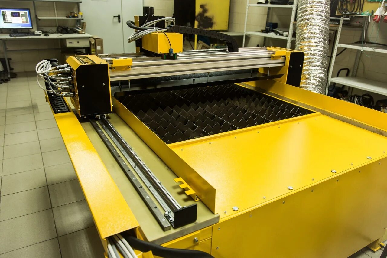 Станки для лазерной резки металла с чпу. Машина плазменной резки с чпу cnc 2000х6000 step. станок лазерной резки металла с чпу «лр-1250». плазма портальная с чпу. лазерный станок 1500х1000.