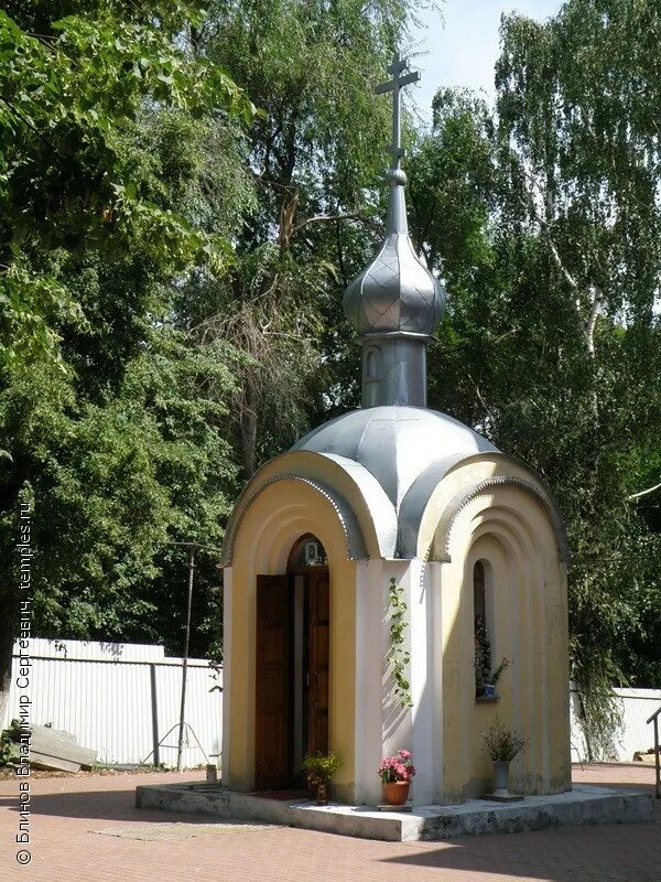 часовня на дмитровском шоссе 1812 года. храм часовня архангела михаила. часовня пенза. церковь усыпальница пенза. часовня пенза.