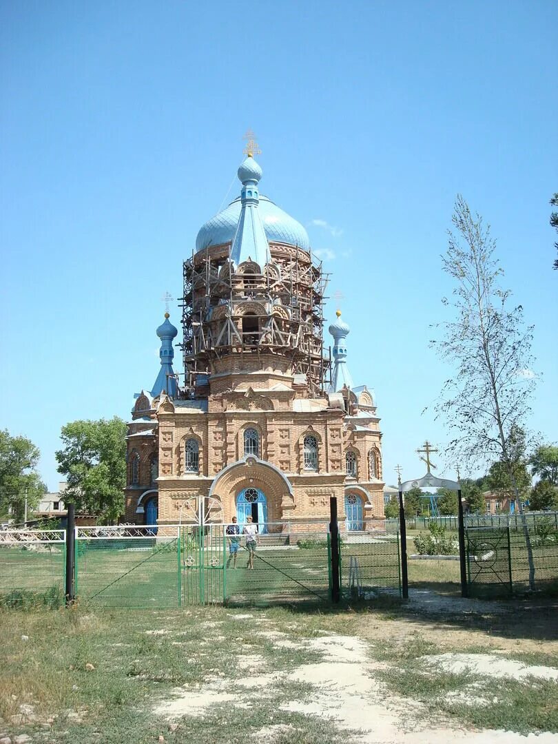 Церковь в Новоивановской Краснодарский край. Новопокровская Краснодарский край храм. Станица Новоивановская храм. Станица Новоивановская Краснодарский край. Станица новоивановская краснодарский край новопокровский