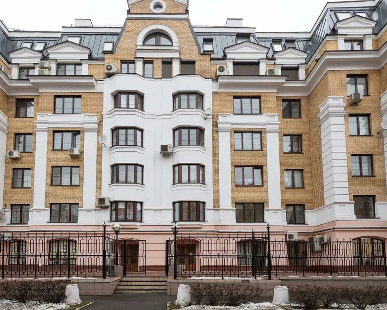 Квартиры в москве вторичка в кунцево. Французский дом на молодогвардейской. французский дом кунцево. молодогвардейская улица 4к1. молодогвардейская ул., д.4/1 &quot;французский дом&quot;.