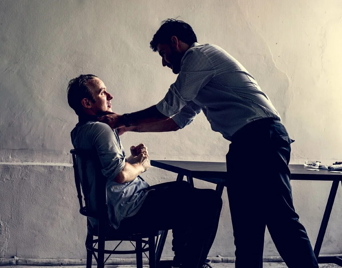 Понуждение к совершению сделки. Принуждение к совершению сделки. Заключение сделки. Дарение. Физическое и психическое принуждение.