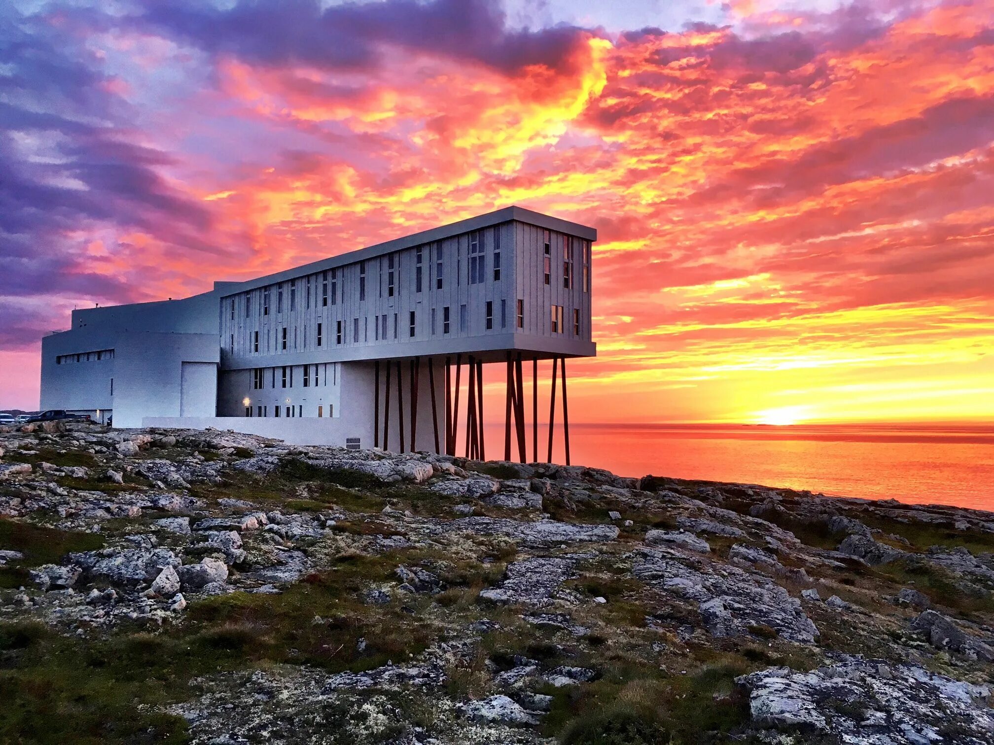 «Fogo Island Inn», Канада. Fogo Island Inn, ньюфаундленд, Канада:. Отель Фого Айленд. 3. Отель на острове Фого в Канаде. Island inn