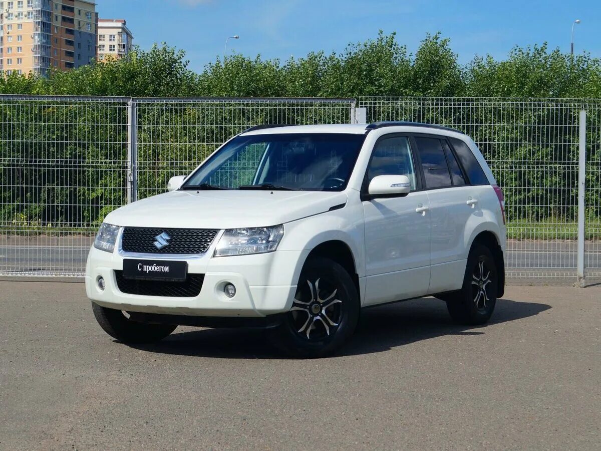 Suzuki vitara б у. Suzuki Grand Vitara белая. Сузуки Витара 2008 белая. Сузуки Гранд Витара 2008 белая. Сузуки Гранд Витара белая 2008 год.