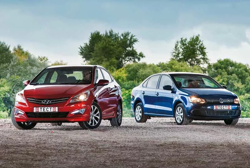 Hyundai solaris или volkswagen polo 2013. Солярис авто поло. Volkswagen polo sedan 2022. Volkswagen polo solaris. Hyundai polo.