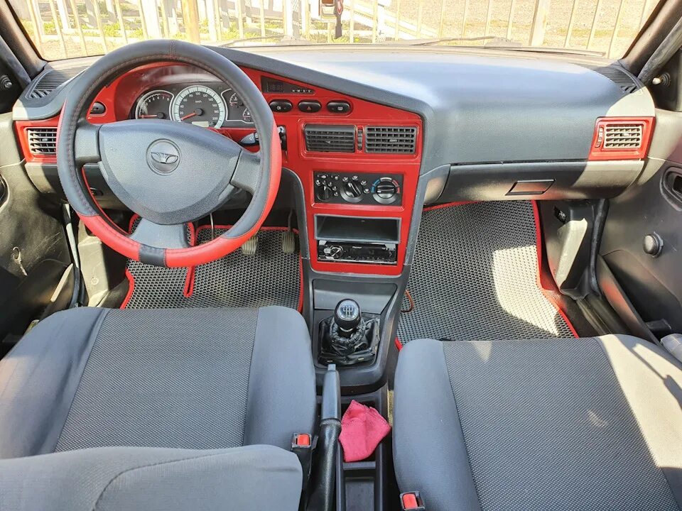 Opel daewoo. Салон Нексия n100. Дэу Нексия 2 салон. Daewoo Nexia n150 салон. Nexia n100 салон.