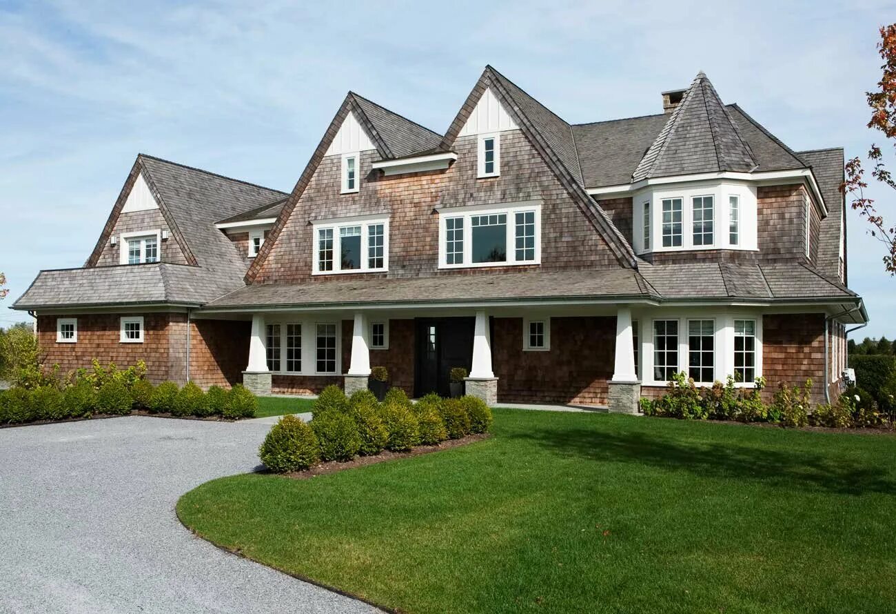 They built this house. Dutch Colonial House. Colonial Style House. Shingle Style House. Dutch Colonial House Style.