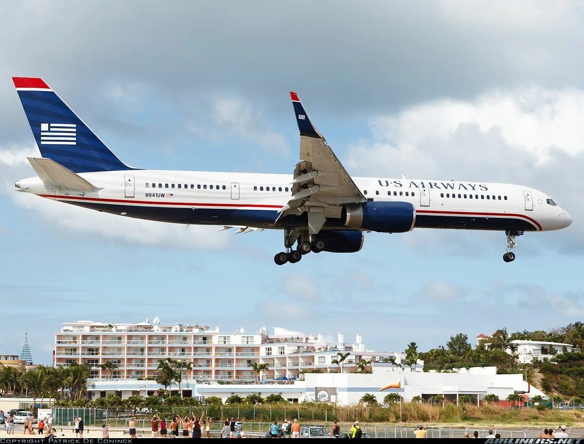 Тип самолета 7 букв. Боинг 757 us airways. b7 самолет. маломощный самолет 7 букв. самолёт бич 7.