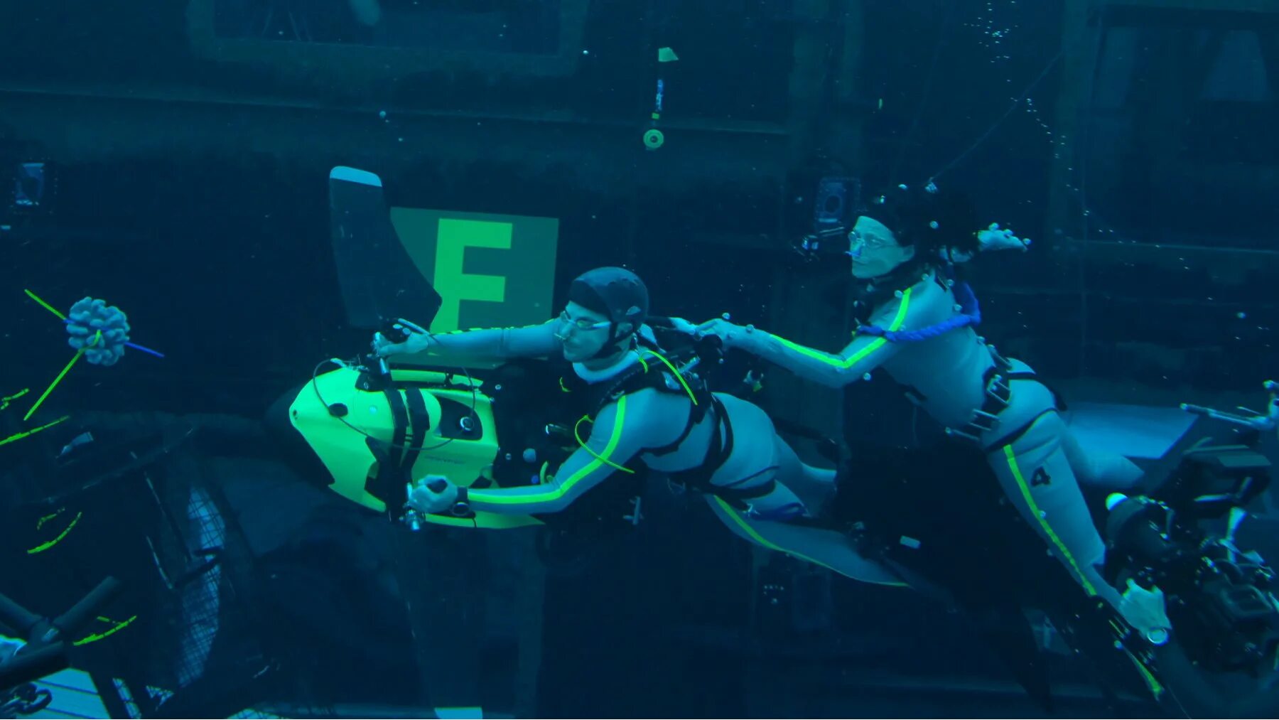 Как снимали аватар путь. Сигурни уивер underwater. джеймс кэмерон аватар 2. сигурни уивер аватар 2. аватар 2 фильм 2025.