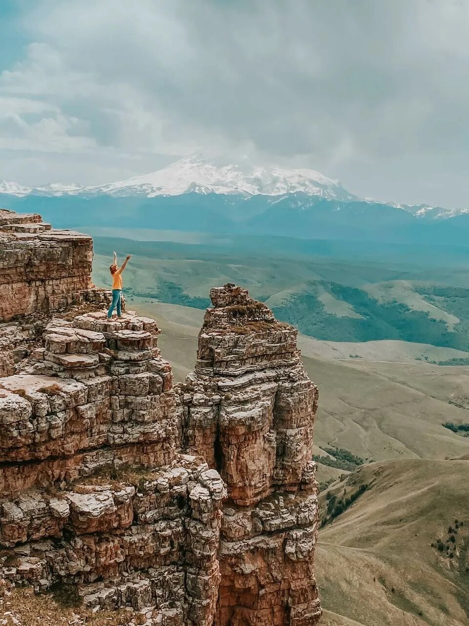 Каньон плато бермамыт. Плато бермангыт. Кабардино-балкария плато бермамыт. Плато бермамыт в карачаево-черкесии. Бермамыт обсерватория.