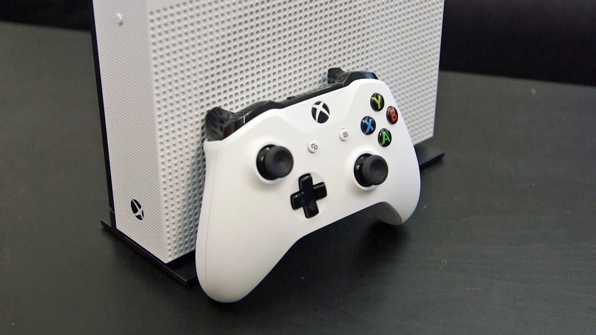 Xbox one s model 1681. Xbox one 1000gb. Xbox one 2019. Xbox one s 1tb juegos. Xbox аргентина купить