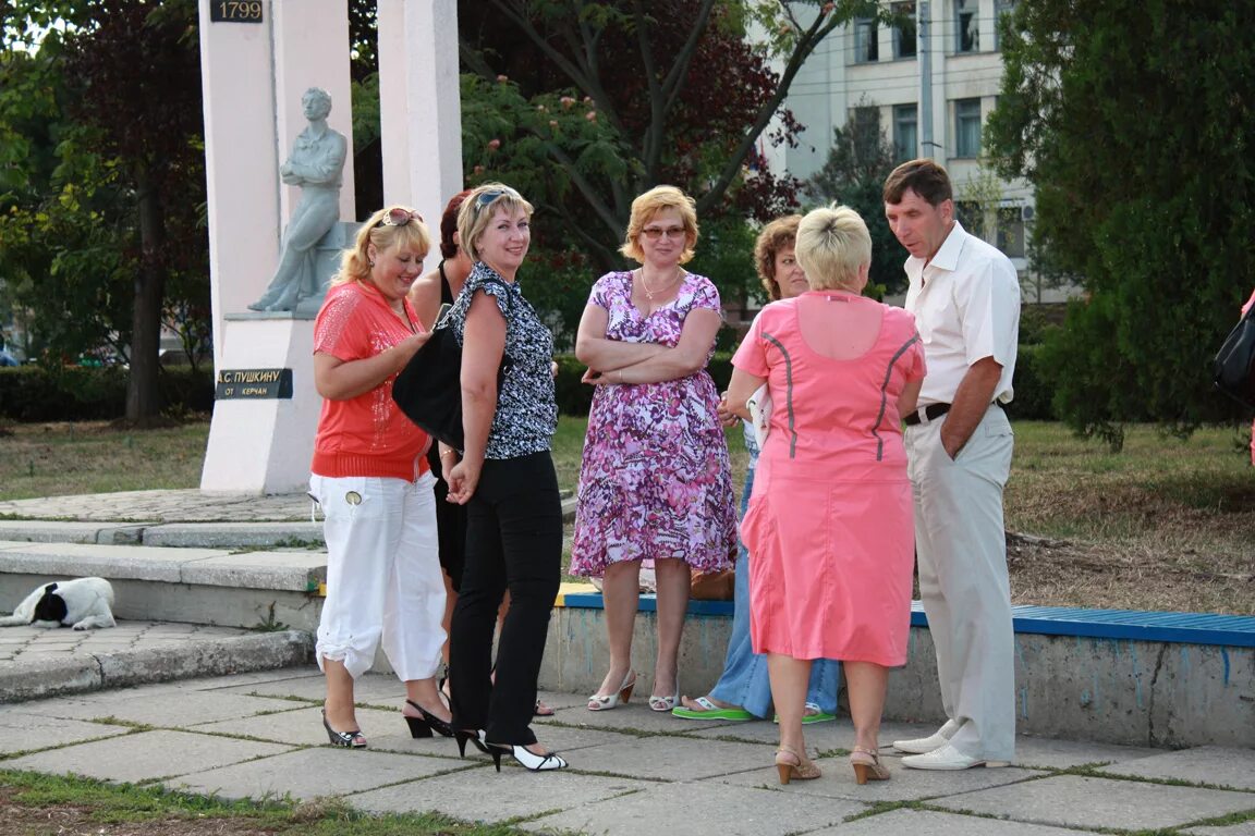 Тарногский городок школа. Встреча одноклассников 35 лет. Встреча одноклассников через 40 лет. Встреча одноклассников 35 лет. 35 лет спустя встреча выпускников.