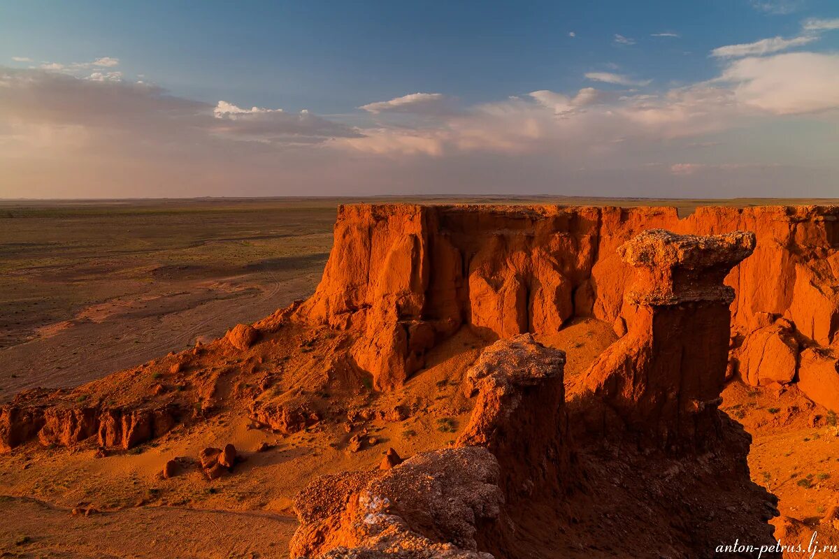 монголия достопримечательности пустыня гоби. заалтайская гоби. пустыня гоби монголия. суровая гоби. монголия гоби.