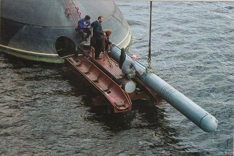Старт баллистической ракеты. Огайо подводная лодка. Часы ракета подводник. Часы ракета подводник. Ракета подводник.