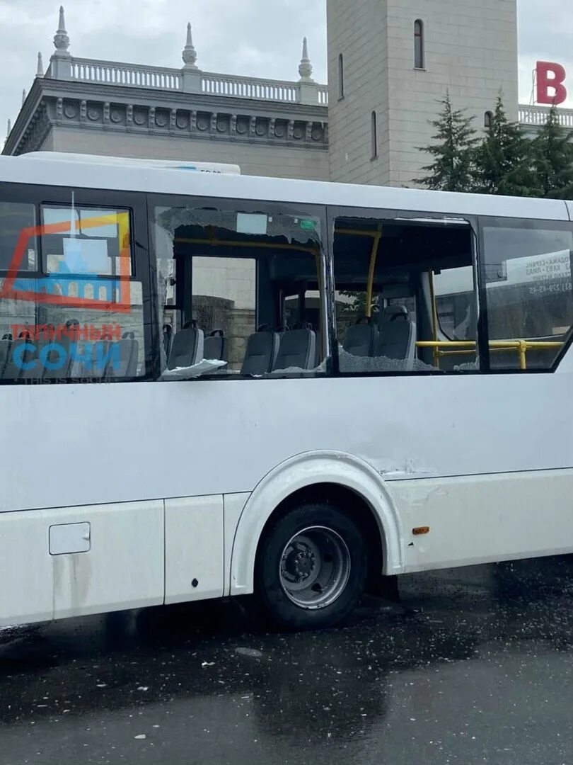Автобусы Сочи. 105 Автобус. 14 Автобус Сочи. Общественный транспорт Сочи Kuban.