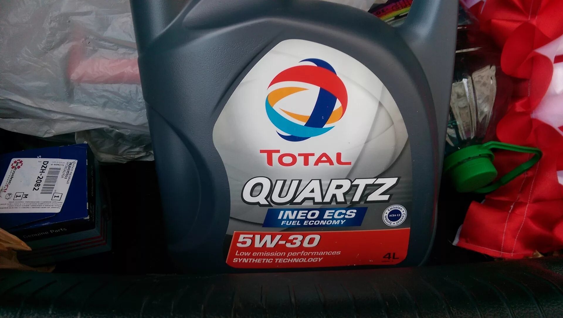 Масло total quartz ineo ecs. Kia Rio total Quartz 5w30. Тотал кварц 5w30 для Киа. Масло моторное 5w30 на Киа Рио 4 1,6. Масло тотал 5w30 для Киа Рио 3.