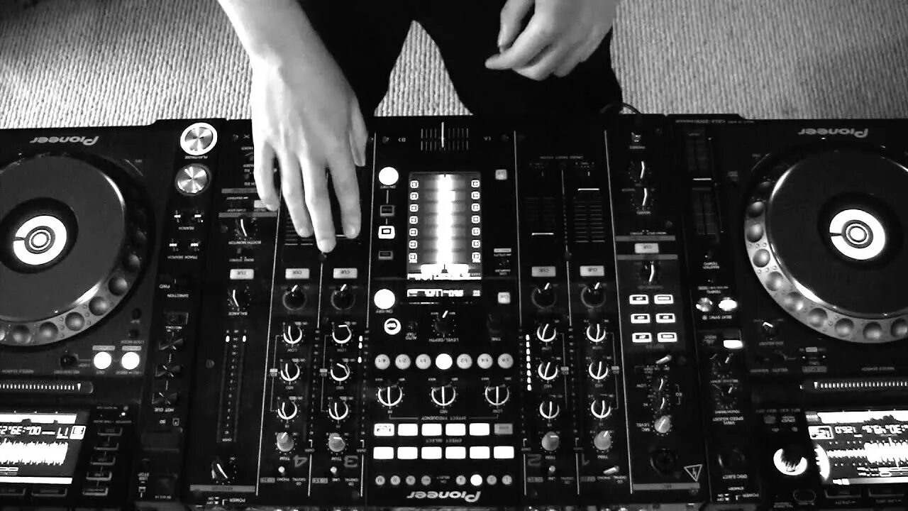 DJ Tourist. Mastering DJ Mix. DJ Mixer 1995. Artem Music Mix диджей. Dj mixes sets