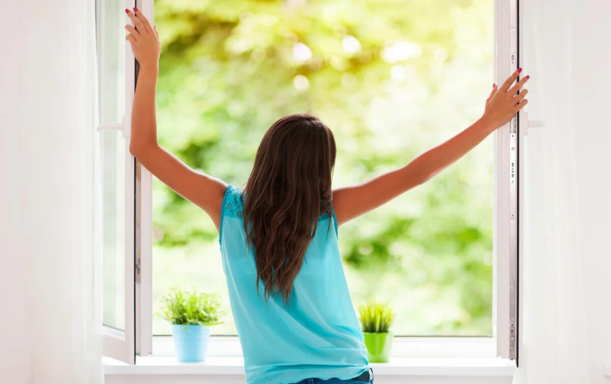 Пустая книга. Ах июнь открытый чистый лист. Книжка с пустыми страницами. Раскрыть чисто. Окна пвх.