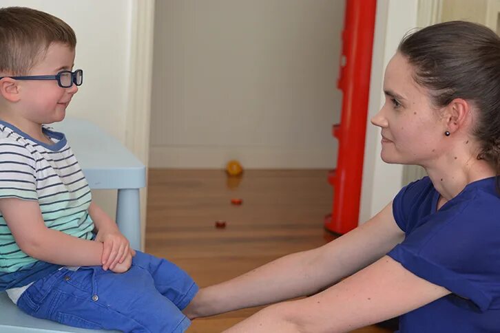 ребёнок аутист признаки. симптомы аутизма фото. дети с рас. дети с синдромом аутизма фото. аутизм у детей.